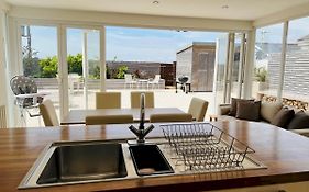 Fabulous Beach Front Holiday Location - Pass The Keys